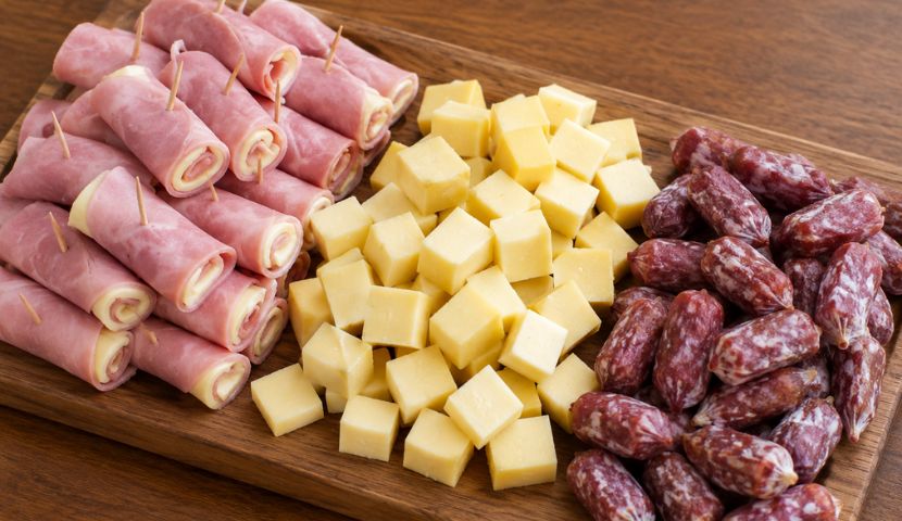 Tabla de fiambres La Preferida con jamón artesanal, queso y salame para picoteo dieciochero